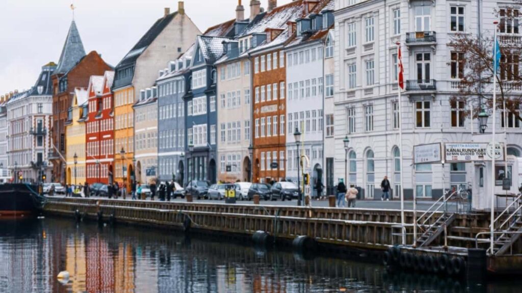 2025 Tunisia Pinterest AllCategory Advertising Rate Card pour Niger