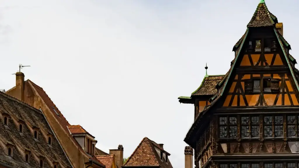 "Guide pratique pour annonceurs nigériens : comment identifier et engager créateurs qui utilisent KakaoTalk au Japon pour promouvoir des tours locaux auprès des voyageurs coréens et internationaux."