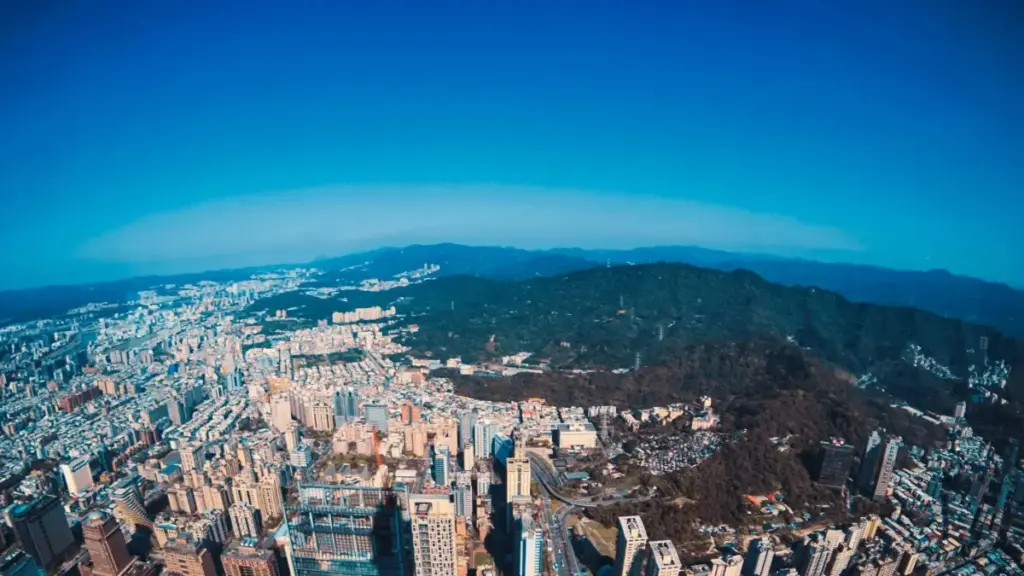 Guide pratique pour créateurs au Niger : comment identifier, contacter et co-créer bundles exclusifs avec des marques luxembourgeoises via LinkedIn — tactiques, outils et risques à connaître.