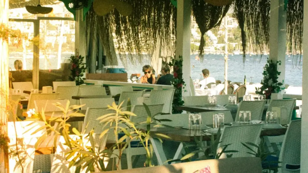 Guide pratique pour marques au Niger qui veulent repérer des créateurs SoundCloud en Pologne et lancer des co-branded drops musicaux qui buzzent.