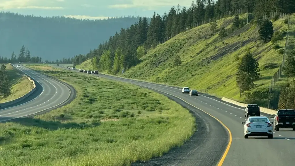 Guide pratique pour annonceurs au Niger: comment repérer et collaborer avec des créateurs Takatak en Israël pour les marques de mode de vie sain.