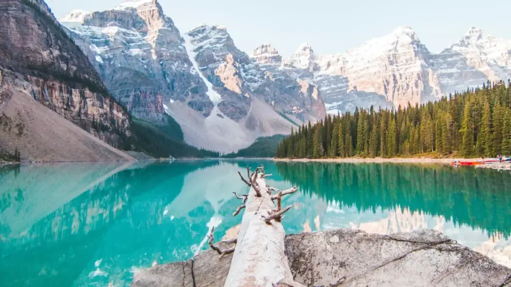 Guide pratique pour créateurs au Niger: comment approcher des marques japonaises via KakaoTalk pour des vidéos GRWM, avec tactiques, exemple de message et erreurs à éviter.