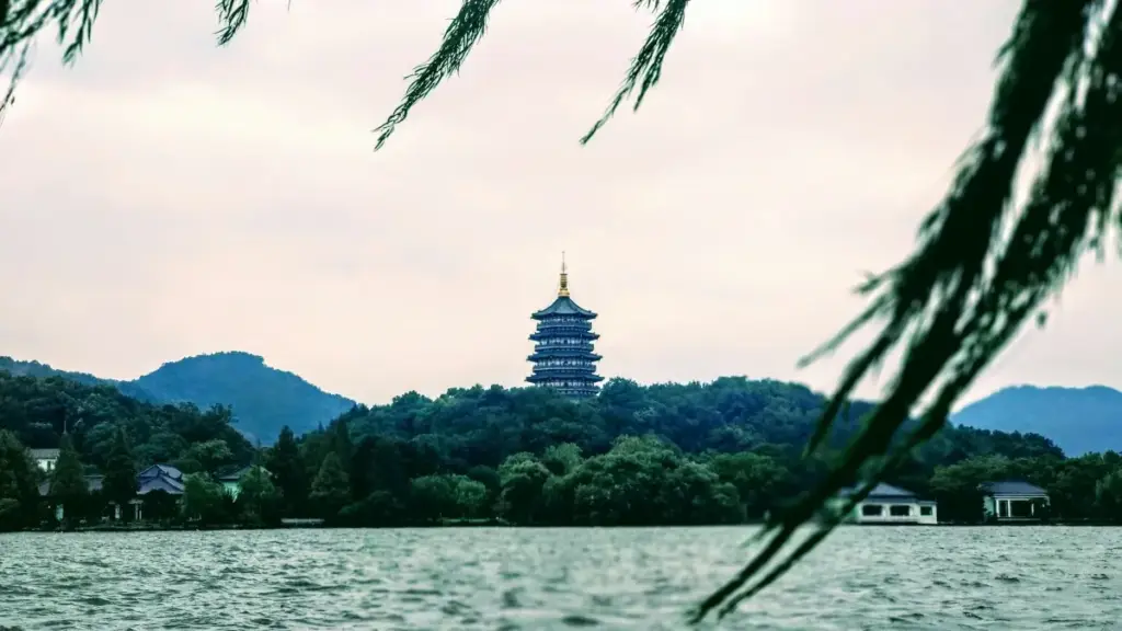 Guide pratique pour annonceurs au Niger: comment repérer, évaluer et contacter des créateurs Etsy du Népal afin d'atteindre audiences niches avec authenticité et ROI.