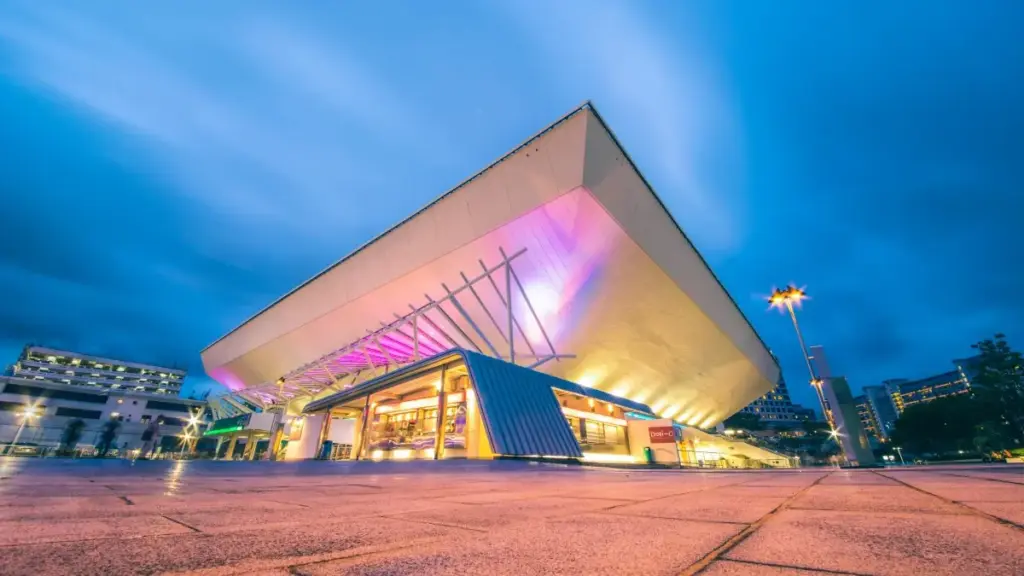 Guide pratique pour créateurs au Niger: comment trouver, approcher et proposer conseils sponsorisés aux marques croates via Telegram, en utilisant outils adaptés et stratégies localisées.