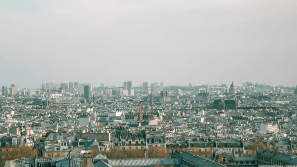 Guide pratique pour créateurs au Niger: comment approcher marques sud-africaines sur HBO Max pour rédiger reviews longue forme — stratégies, contacts, et exemples locaux.