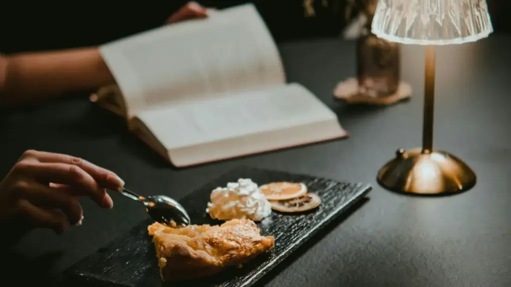 Comment repérer de vrais créateurs WhatsApp en Italie, éviter les faux avis, et construire des reviews crédibles sans te faire avoir.