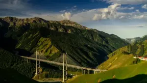 Méthode simple pour repérer des créateurs Etsy en Tunisie, vérifier leur vibe, et monter des collabs solides pour des vlogs d’événements en vrai.